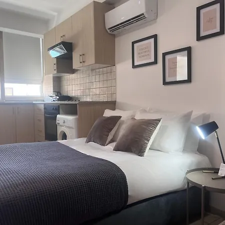 Phaedrus Living Hoopoe Residencies 206 * نيقوسيا